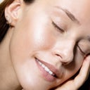 UOGA UOGA Comet Tail Illuminating Primer - 30 ml