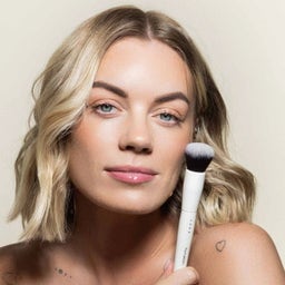 UOGA UOGA Foundation Brush - 1 Stk