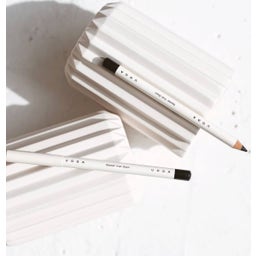 UOGA UOGA Eyeliner Pencil - Blacker than black