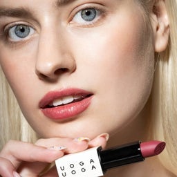 UOGA UOGA Nourishing Sheer Lipstick - 616 Wildberry