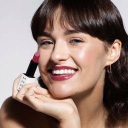 UOGA UOGA Nourishing Sheer Lipstick - 616 Wildberry