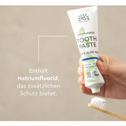 URTEKRAM Nordic Beauty Mint Toothpaste with Flouride - 75 ml