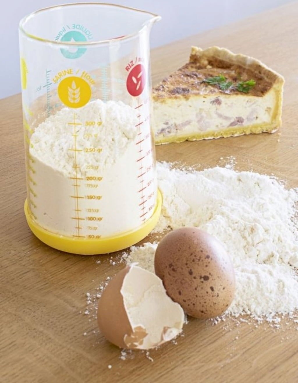 Pebbly Messbecher aus Glas - 0,5 Liter