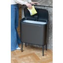 Brabantia Bo Touch Bin 36 L mit Kunststoffeinsatz