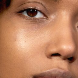 MÁDARA The Concealer