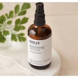 Evolve Organic Beauty Daily Detox Facial Wash