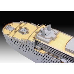 Revell Queen Mary 2 - 1:400