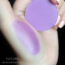 Single Eyeshadow Shades of color from pink to red to purple