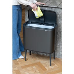 Brabantia Bo Touch Bin 36 L mit Kunststoffeinsatz
