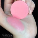 Neve Cosmetics Blush in cialda - Emoticon