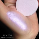 Single Eyeshadow Shades of color from pink to red to purple - Newton