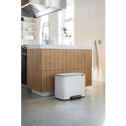 Brabantia Bo Treteimer 36 L mit Kunststoffeinsatz - White