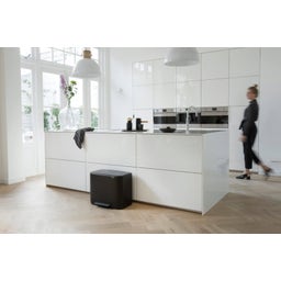 Brabantia Bo Treteimer 36 L mit Kunststoffeinsatz - Matt Black