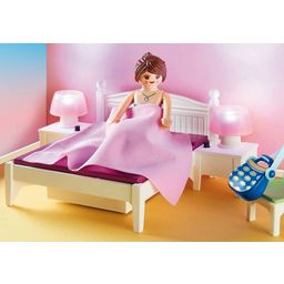 70208 - Dollhouse - Schlafzimmer mit Nähecke - 1 Stk