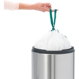 Brabantia Touch Bin New 30 L mit Kunststoffeinsatz - Matt Steel Fingerprint Proof