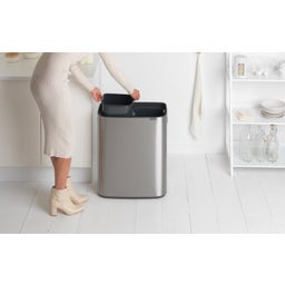 Bo Touch Bin 2 x 30 L mit 2 Kunststoffeinsätzen - Matt Steel Fingerprint Proof