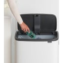 Bo Touch Bin 60 L mit 1 Kunststoffeinsatz - White